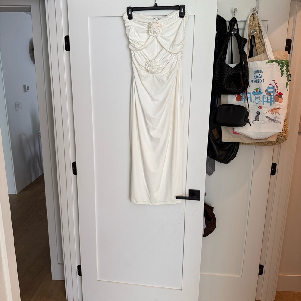 Torn by Ronny Kobo Elegant White Strapless Dress